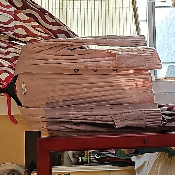 UEU powder pink cable knit cardigan - Picture 1 of 9